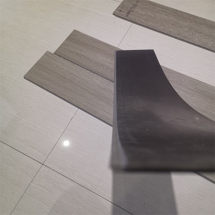 LVT CLICK FLOOR